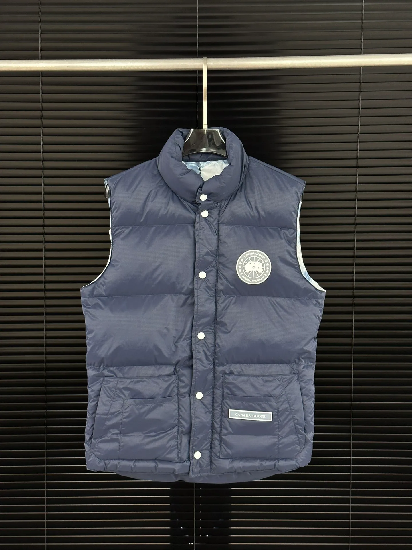 P400 【𝗖𝗮𝗻𝗮𝗱𝗮𝗴𝗼𝗼𝘀𝗲】/Canada Goose/White Label Glacier Down Vest/Reservoir Blue
